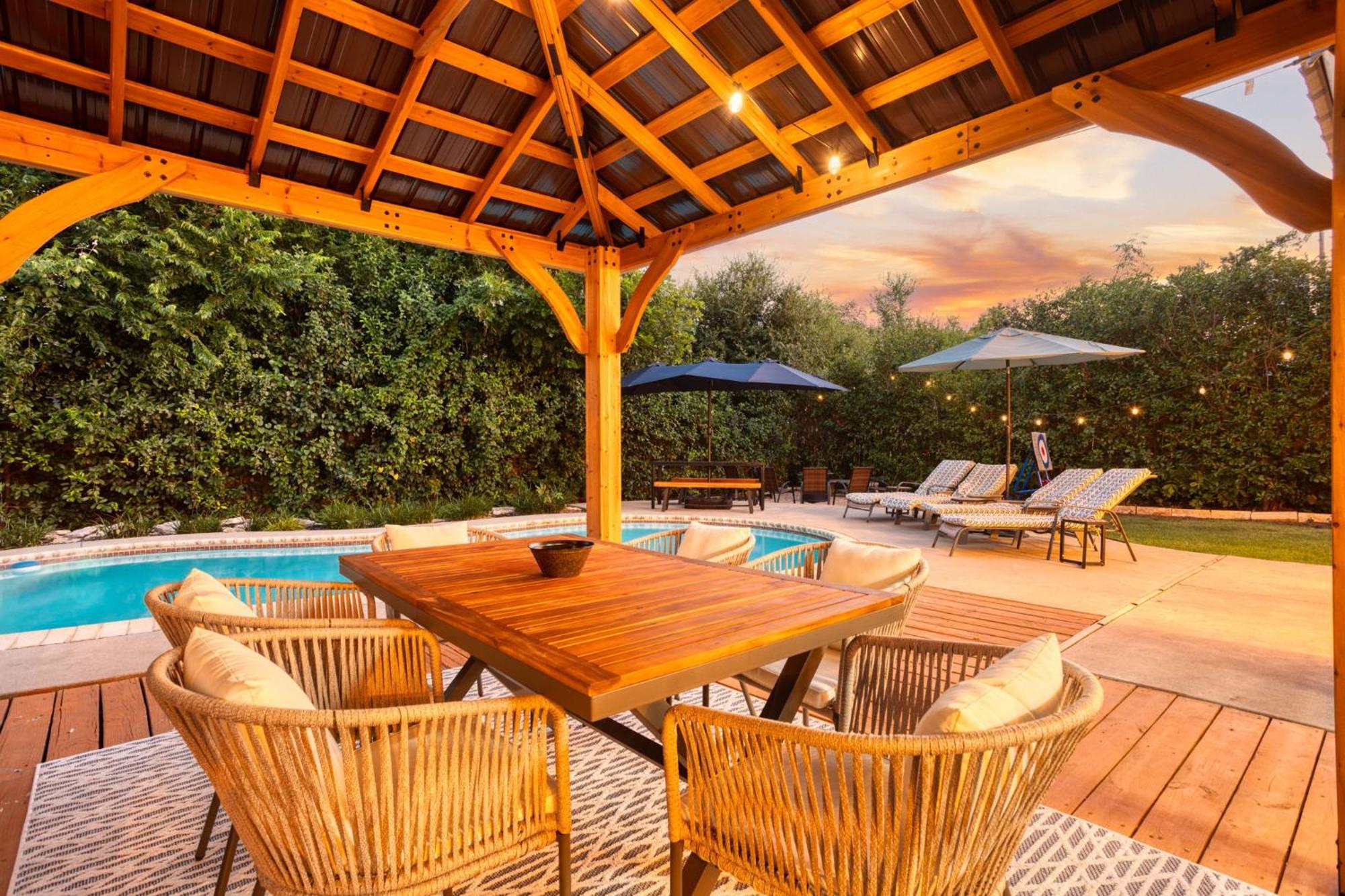 Timeless-Texas-Inn - Heated Pool Oasis & Lux Vibe 라운드 록 외부 사진