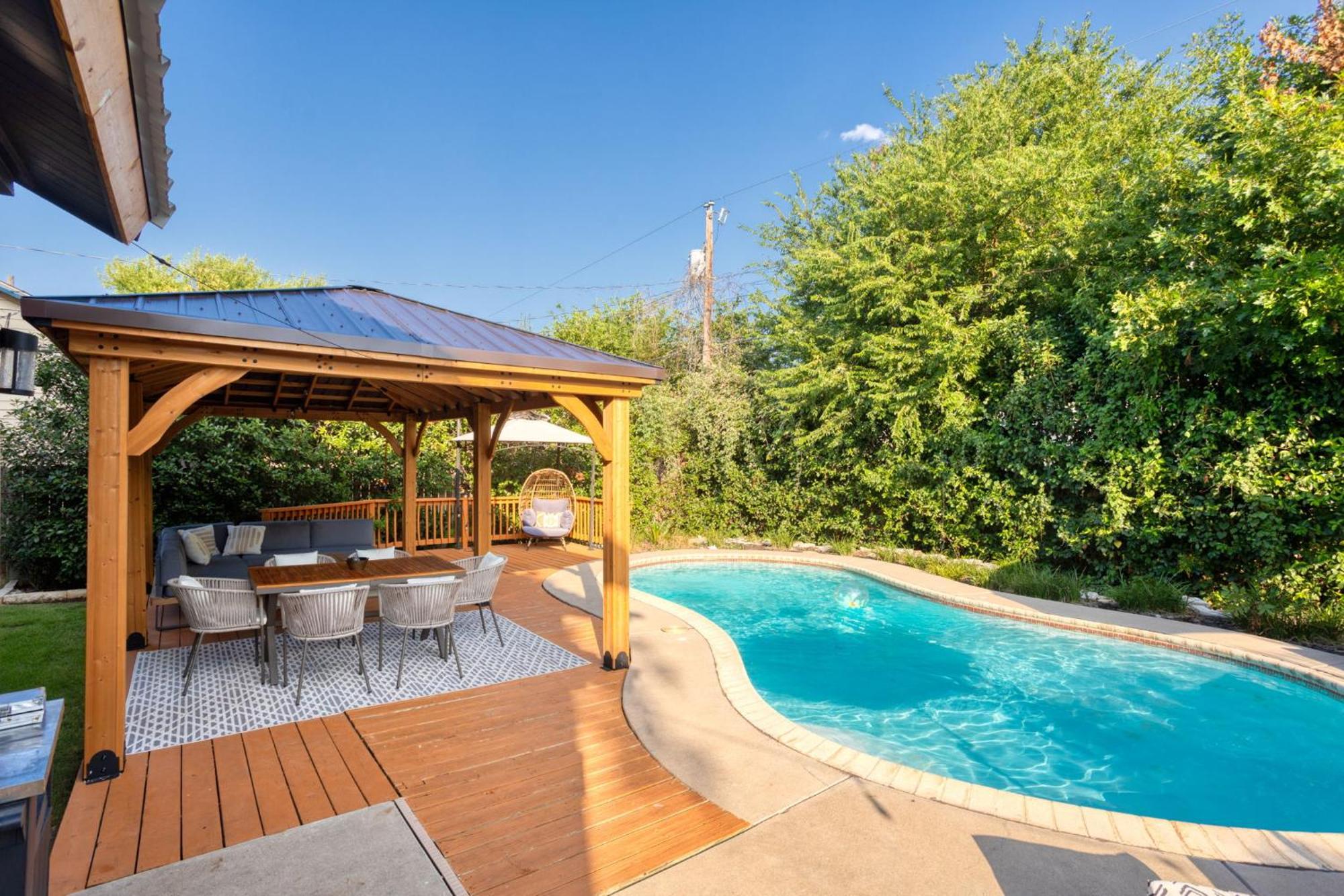 Timeless-Texas-Inn - Heated Pool Oasis & Lux Vibe 라운드 록 외부 사진